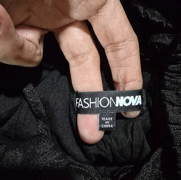 Fashion Nova Black Romper. Size M. - Picture 13 of 14